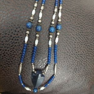 Necklace vintage arrowhead beads